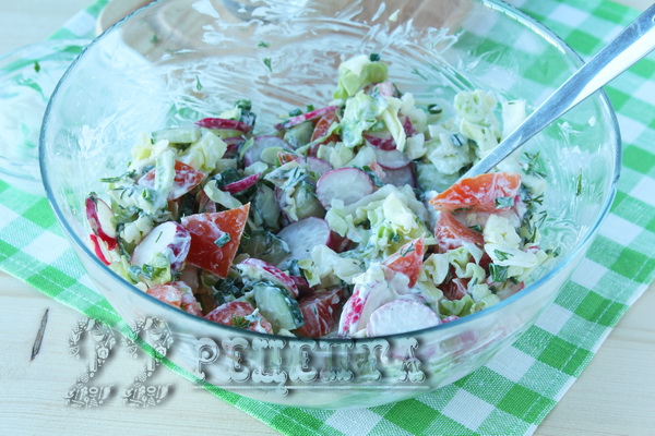 овощной салат с редисом